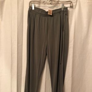 American Eagle cropped pant - almost like joggers